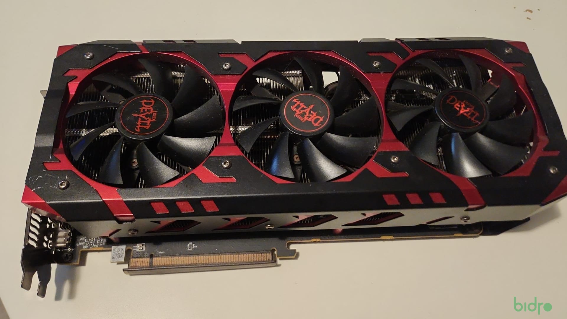 RX Vega 64 Red Devil