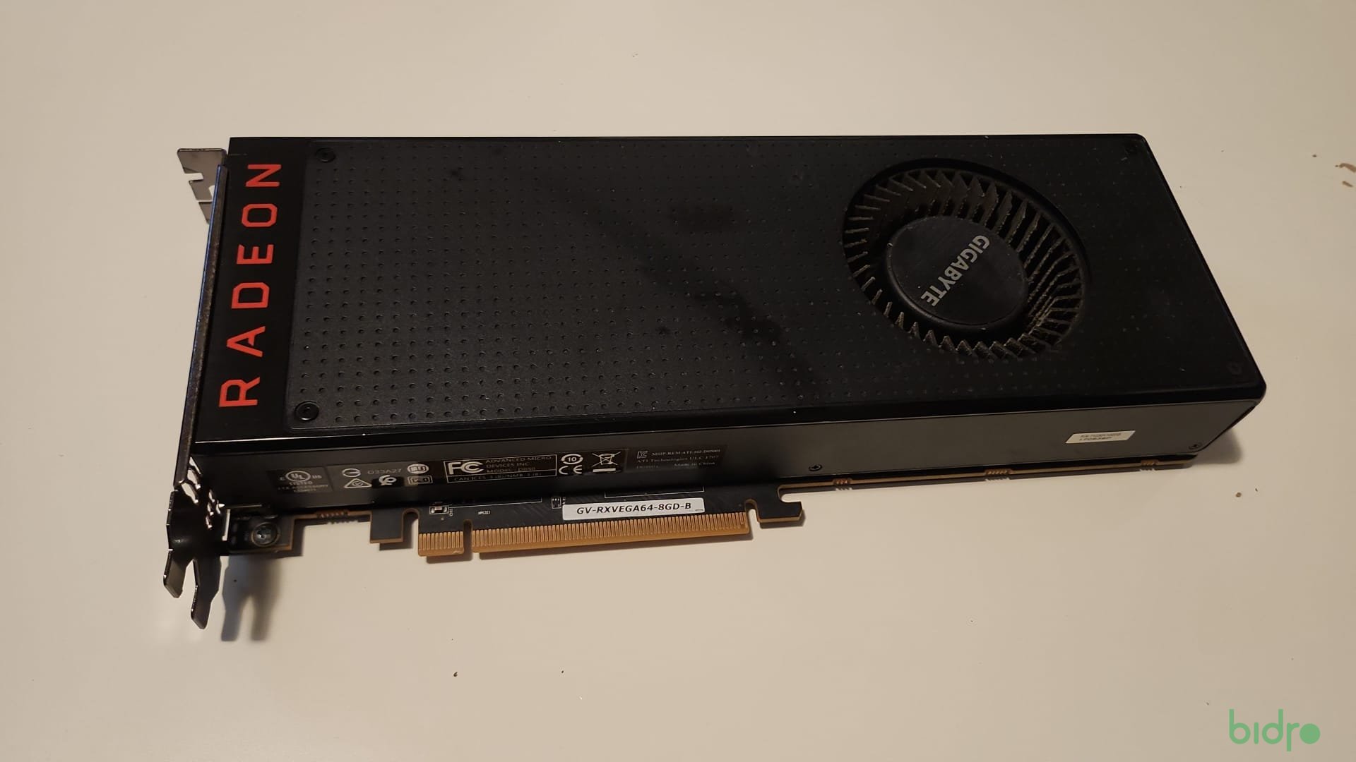 RX Vega 64 - imaginea 2