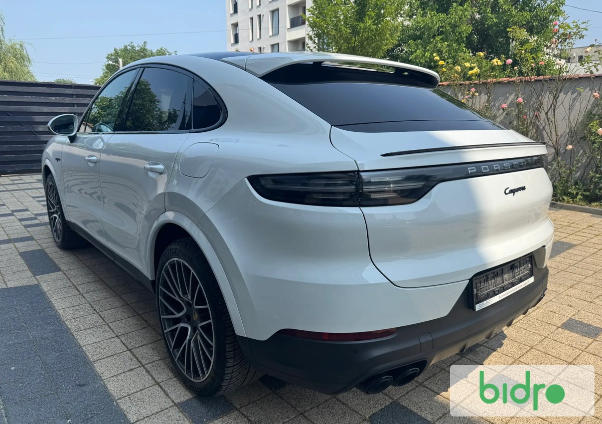 Porsche Cayenne Coupe E-Hybrid 2021 - imaginea 4